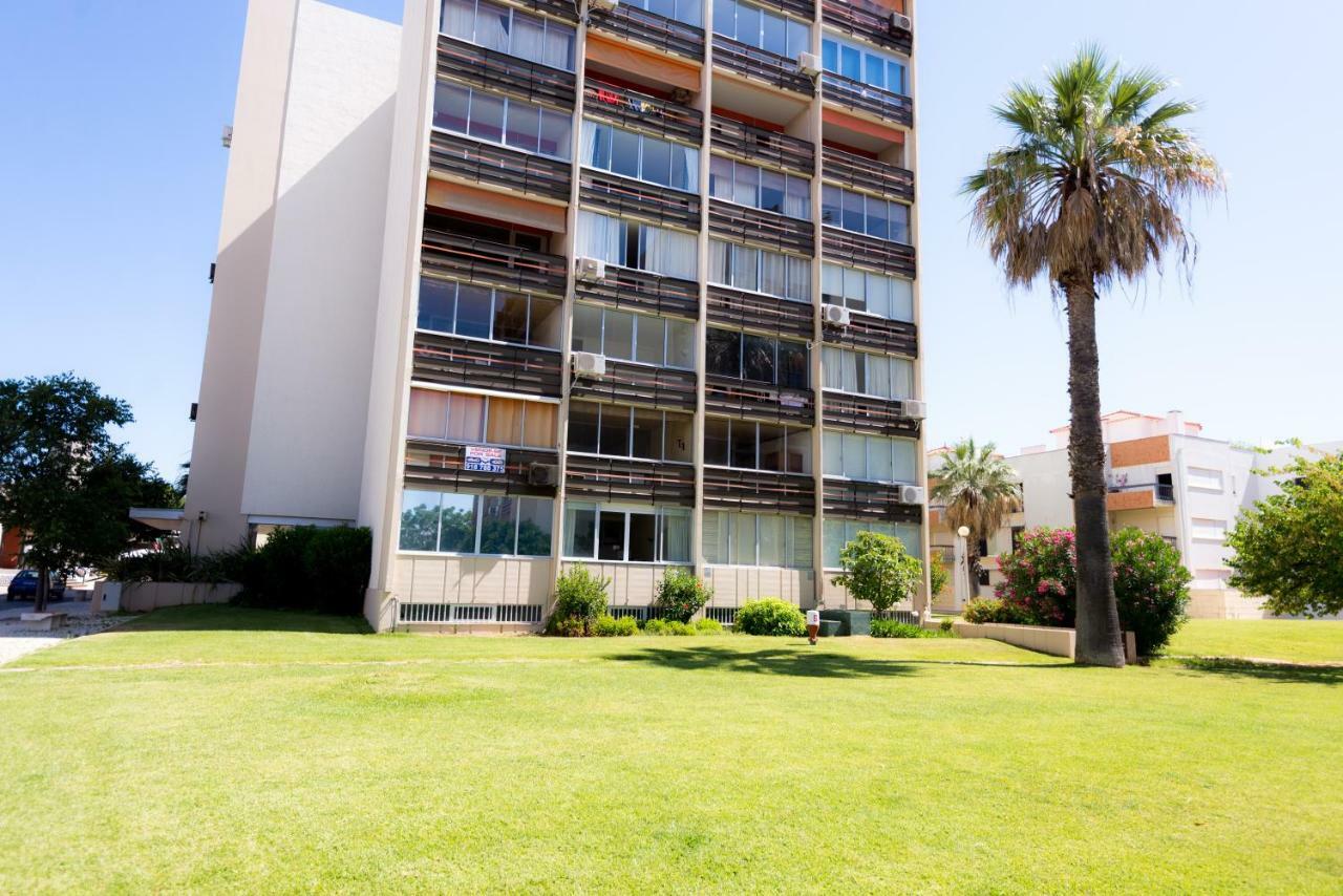 Apartments Near Marina De Vilamoura Quarteira Exterior photo